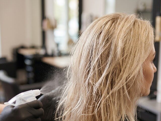 Jak pečovat o blond vlasy